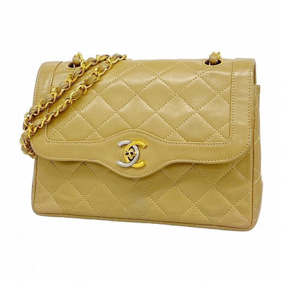 CHANEL Cream Lambskin Leather Shoulder Bag - Picture 1 of 16